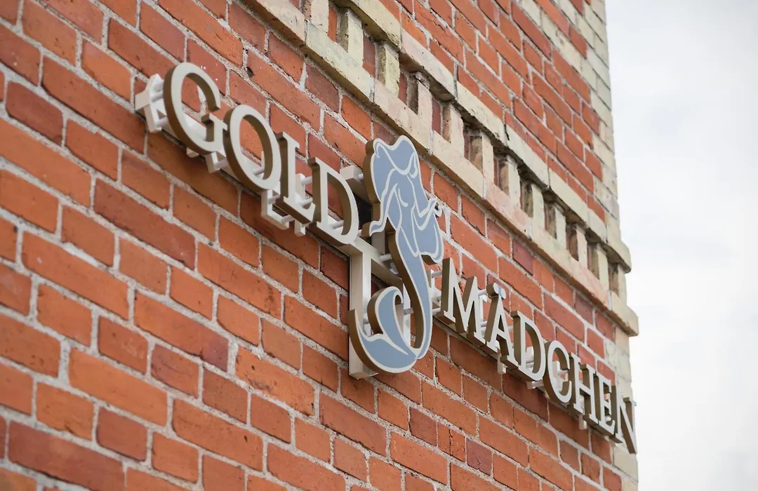 Goldmädchen 93 - Beletage-1